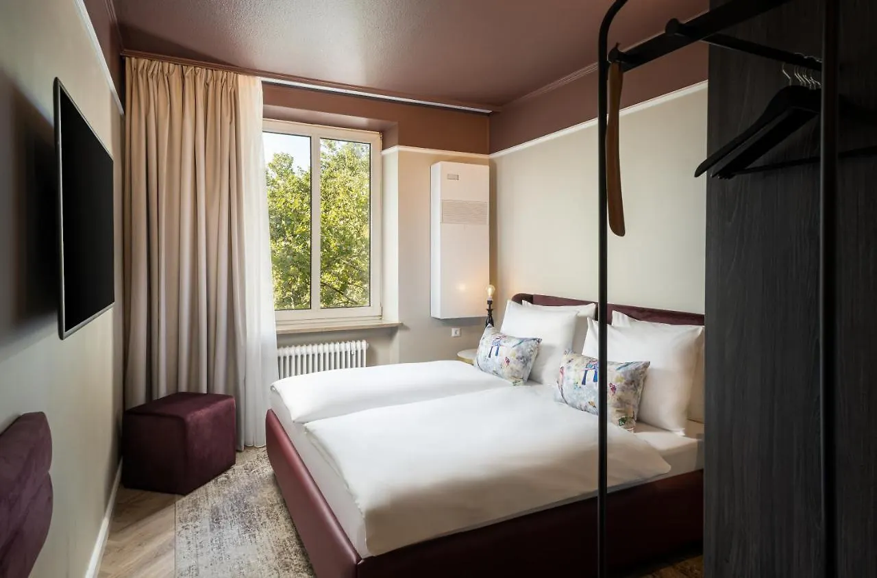 **** Hotel Maison Viktoria Augsburg Deutschland